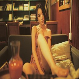 欧美暴躁老奶奶大展CSGO神技：电竞世界的另类传奇